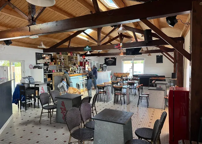 キャンプ場 Escale Du Perthuis