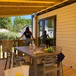 Campingplads Escale Du Perthuis *