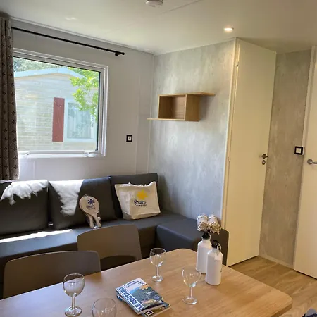 Escale Du Perthuis Campingplads *